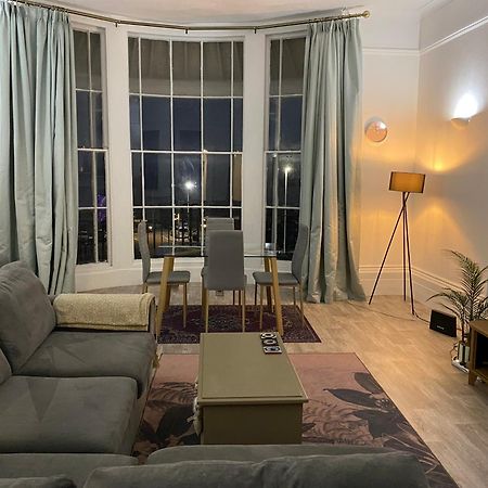 شقة Period Sea View Flat In هاستَنغ المظهر الخارجي الصورة