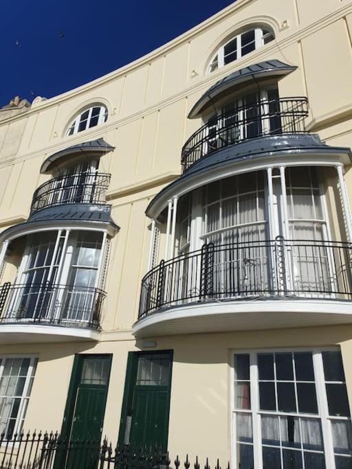 شقة Period Sea View Flat In هاستَنغ المظهر الخارجي الصورة